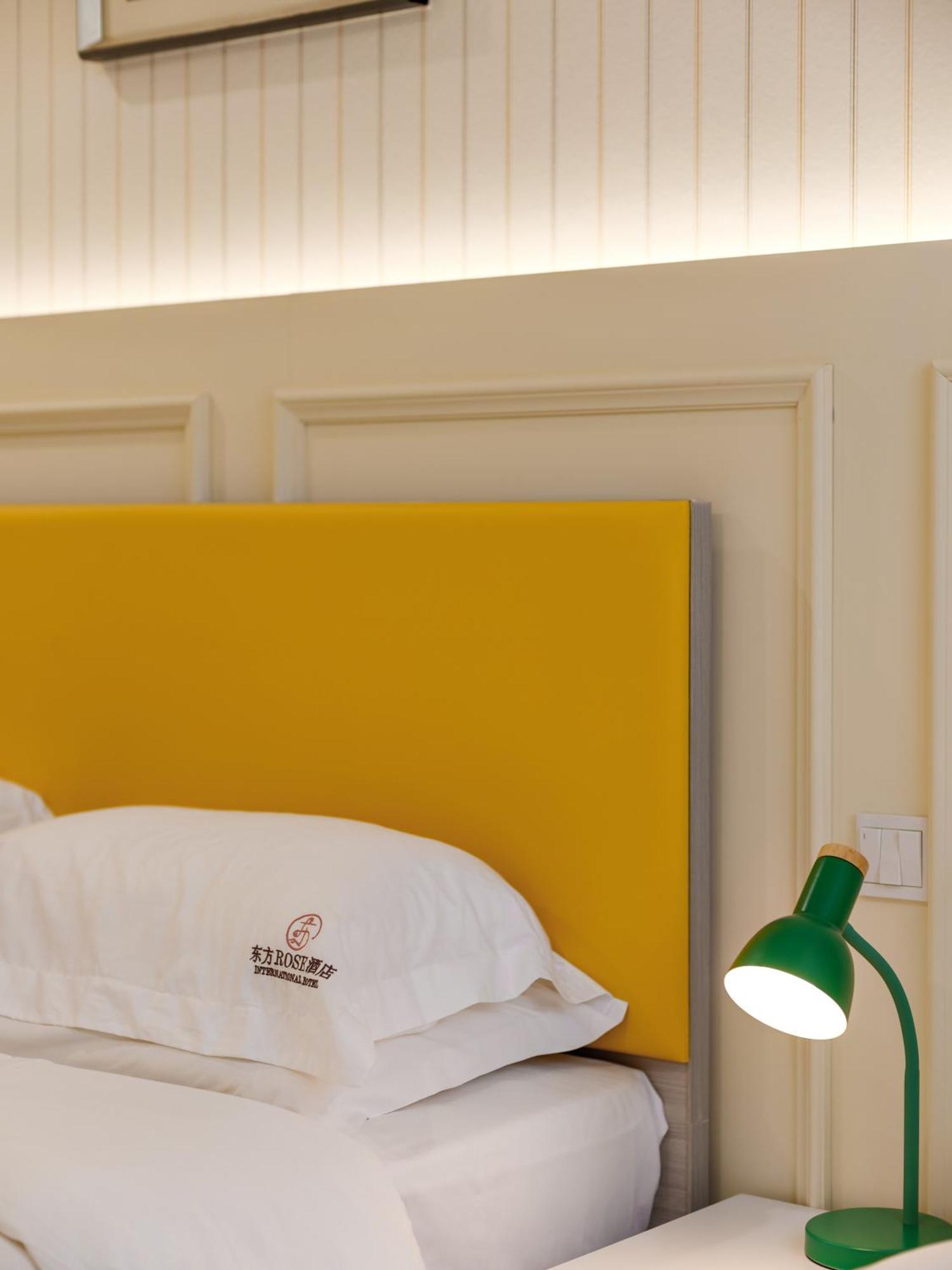 Orient Rose International Hotel Шанхай Екстериор снимка