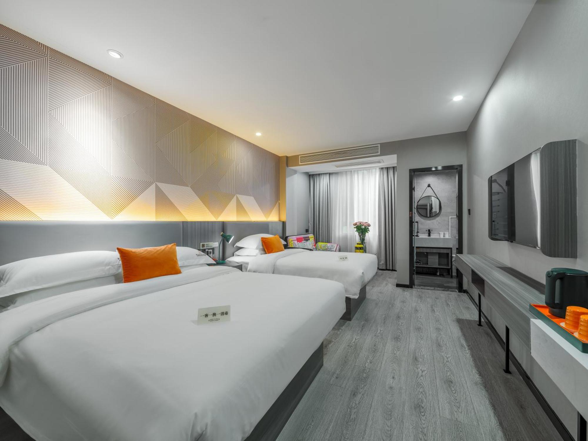Orient Rose International Hotel Шанхай Екстериор снимка