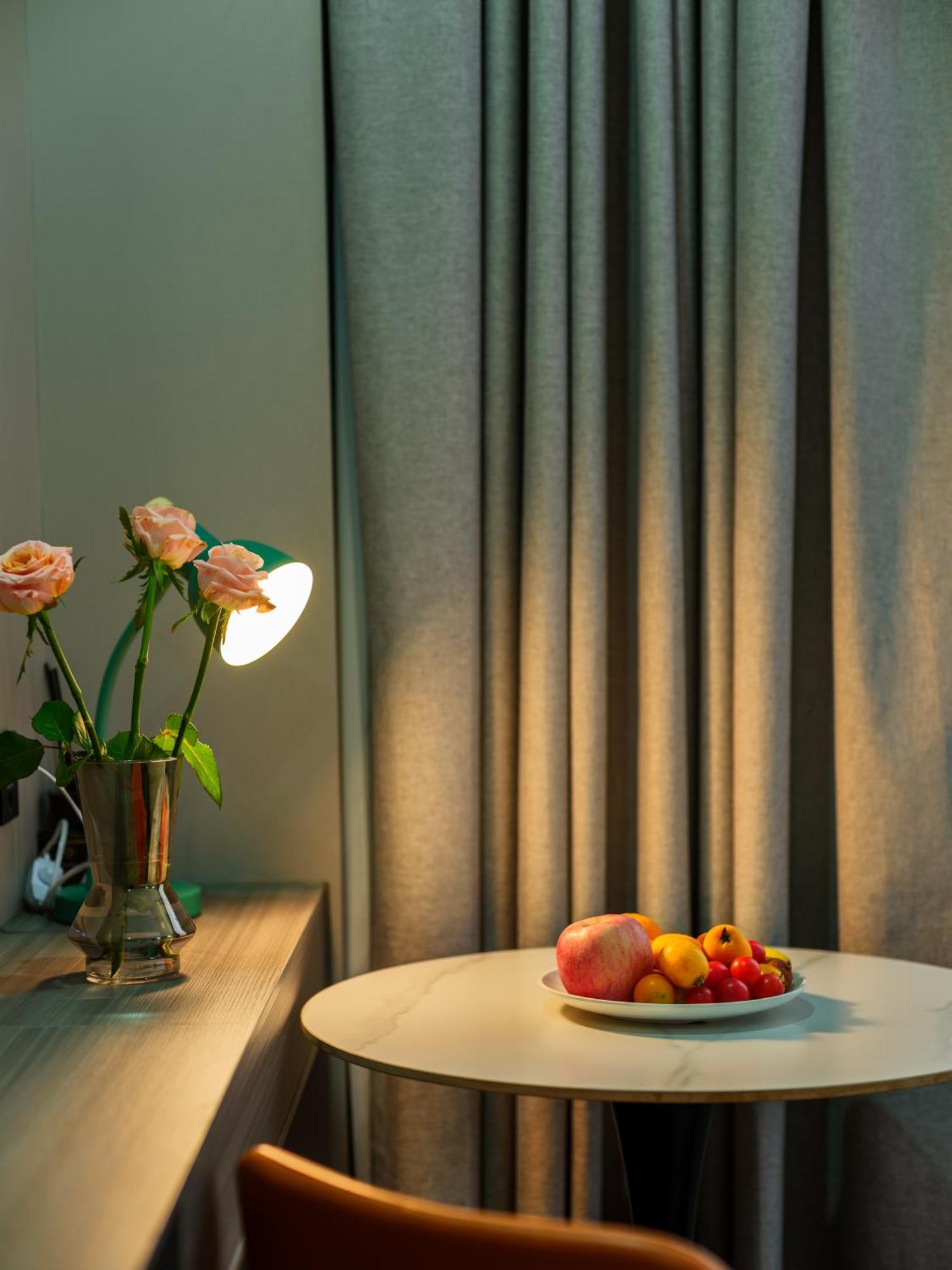 Orient Rose International Hotel Шанхай Екстериор снимка