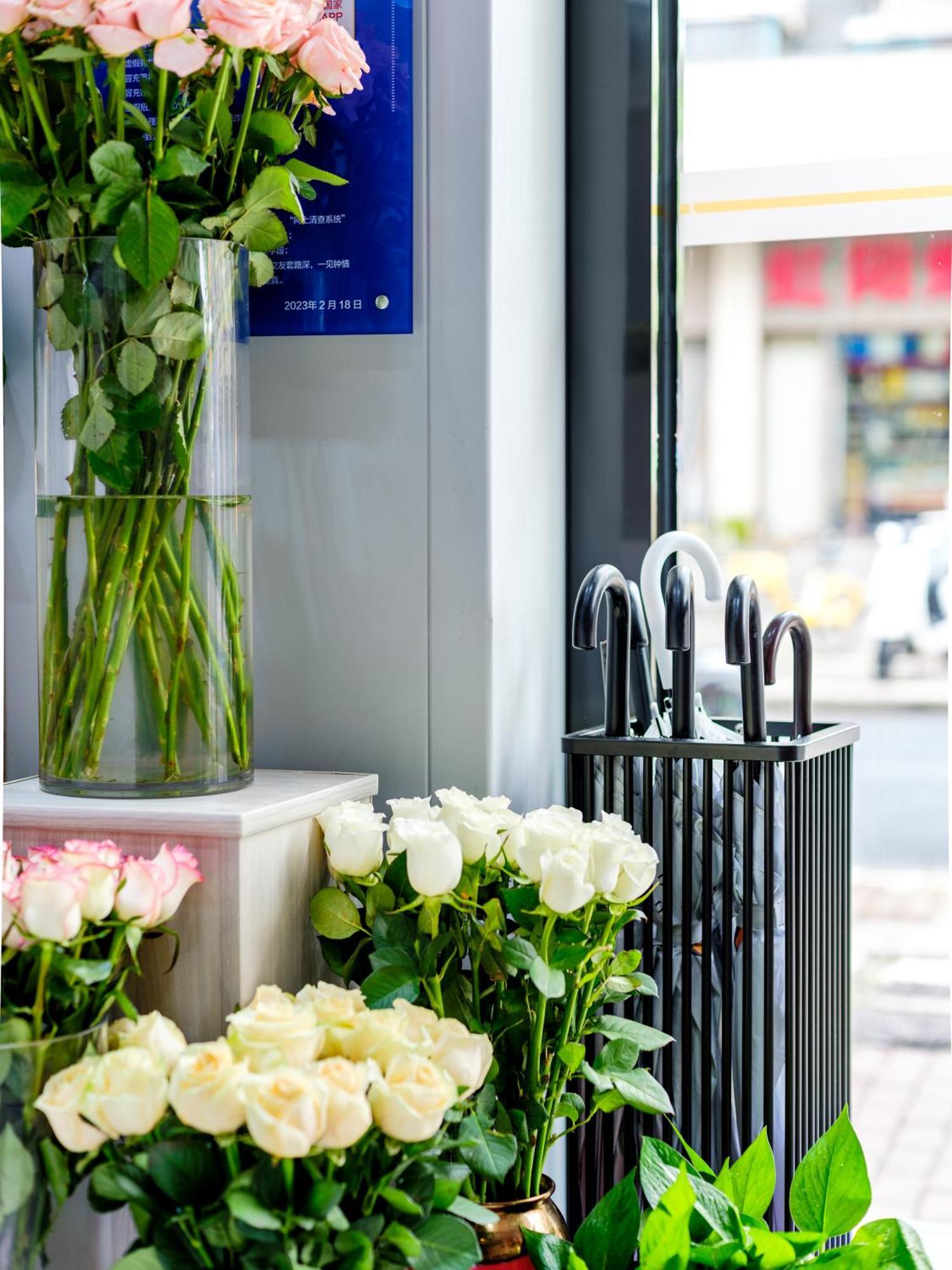 Orient Rose International Hotel Шанхай Екстериор снимка