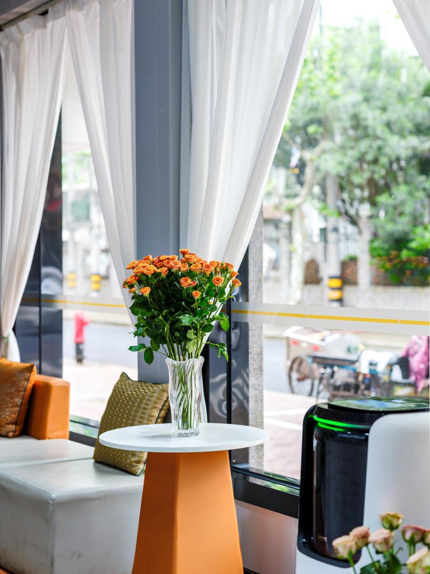 Orient Rose International Hotel Шанхай Екстериор снимка