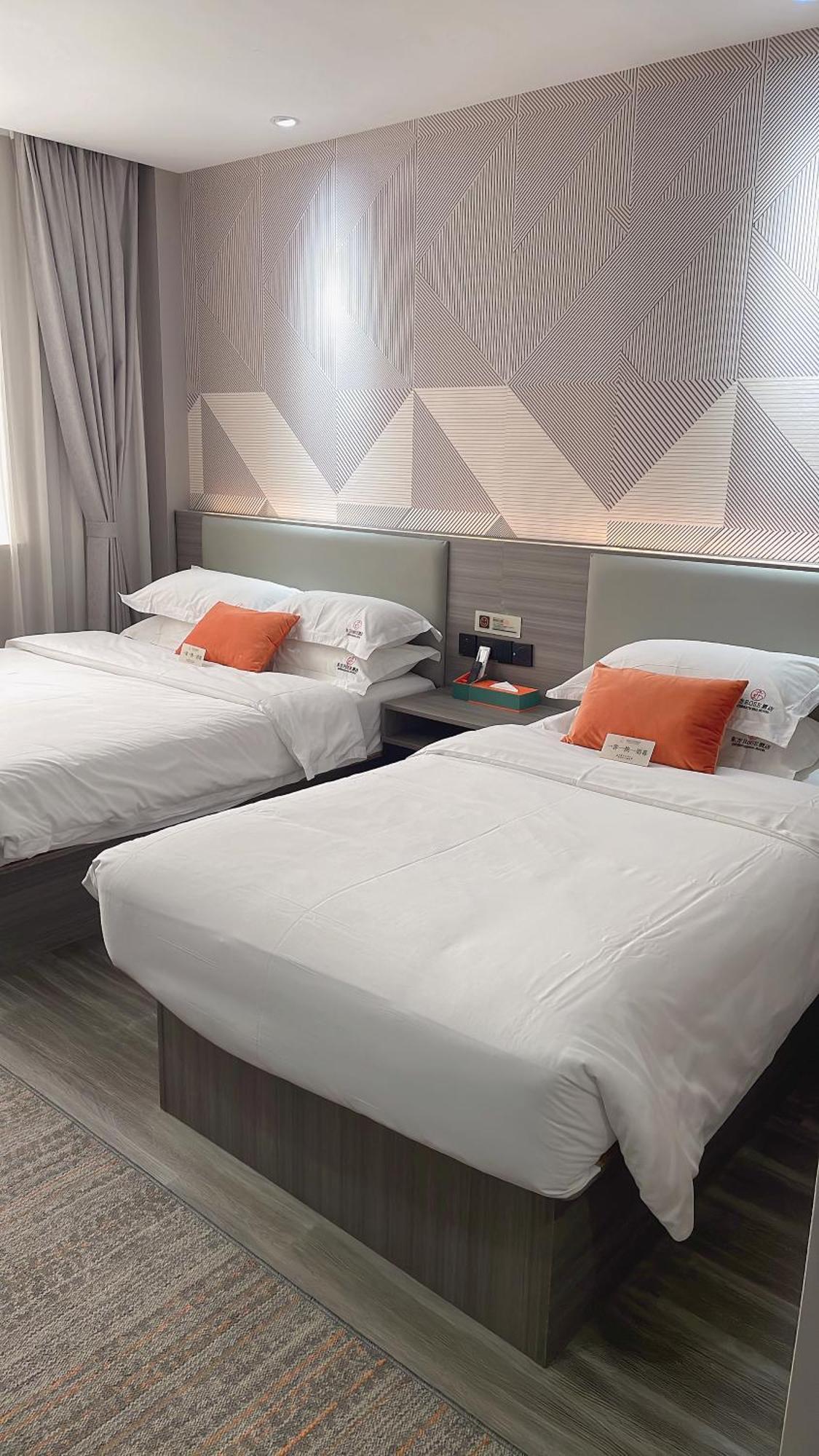 Orient Rose International Hotel Шанхай Екстериор снимка